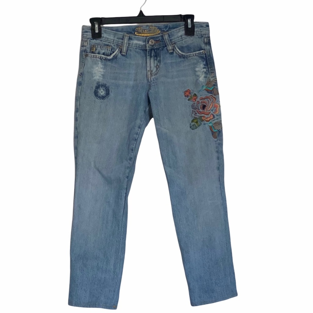 Miss Me. Embroidered Cropped Denim Jeans